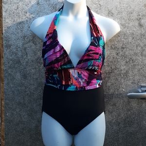 🏖 NWT SZ. L - please see photo 3 of small snag.